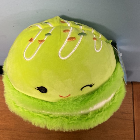 NWT 🩶🩶RARE🩶🩶 NEW RELEASE Donnelly the Macaron - Picture 3 of 7